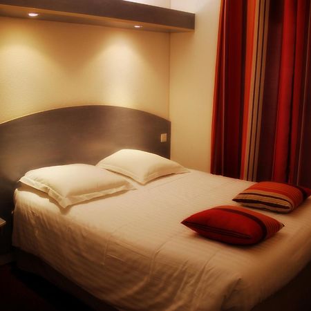 Agape Hotel Niort- ベシーヌ エクステリア 写真