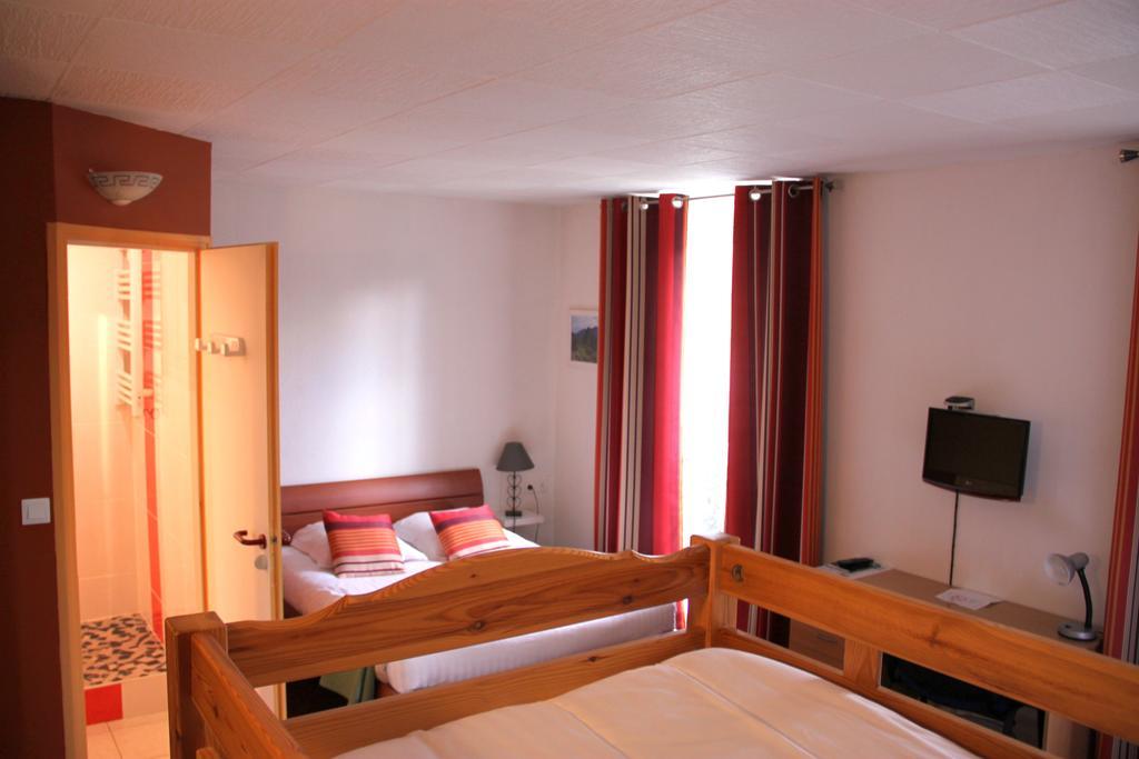Agape Hotel Niort- ベシーヌ エクステリア 写真