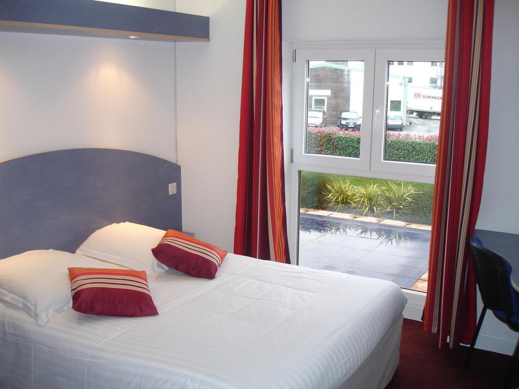 Agape Hotel Niort- ベシーヌ エクステリア 写真