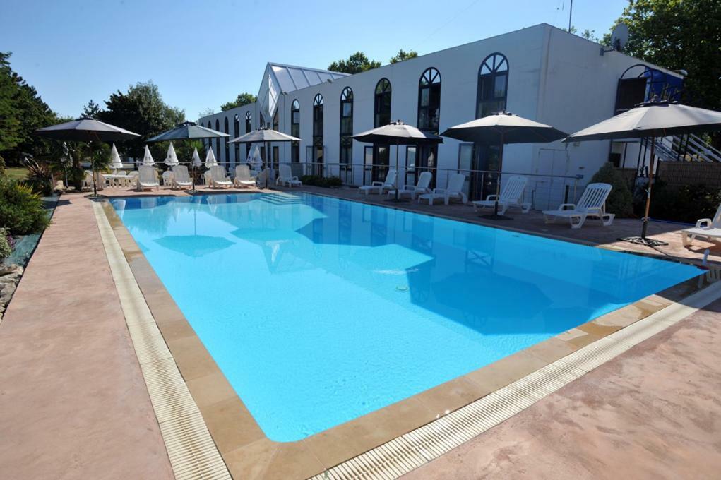 Agape Hotel Niort- ベシーヌ エクステリア 写真